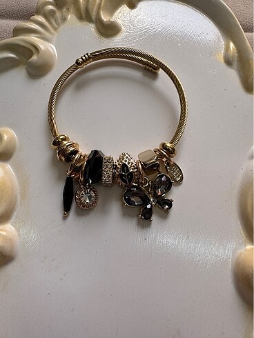  Beden Gold Pandora