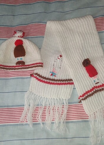 Bebek atkı şapka