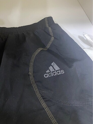 m Beden siyah Renk Adidas orjinal