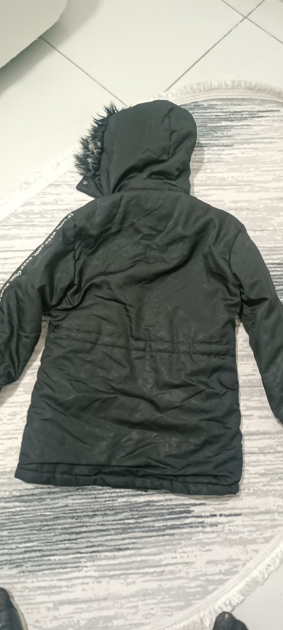 Siyah Kürklü Kışlık erkek çocuk Mont - Görsel 3