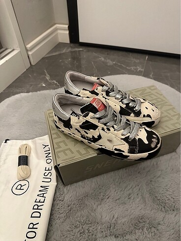Golden Goose Kadın Ayakkabı