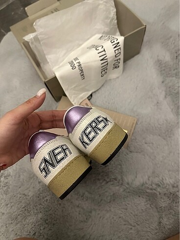 Golden Goose Deluxe Golden Goose kadın ayakkabı