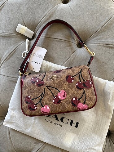 Coach Cherry Shoulder Bag (orijinal)