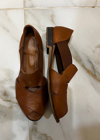 Kahverengi Deri Dolgu Topuklu Kadın Sandalet - Görsel 2