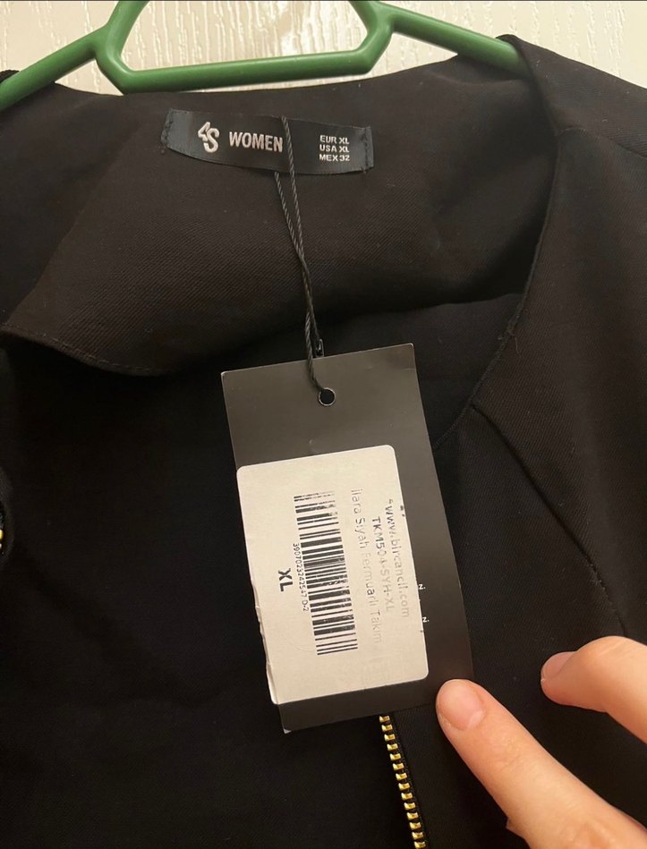 Siyah Fermuarlı Kadın Ceket takım - Görsel 4