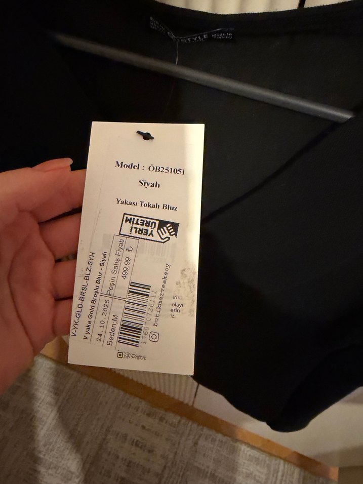 Siyah, V Yaka, Uzun Kollu Kadın Bluz - Görsel 3