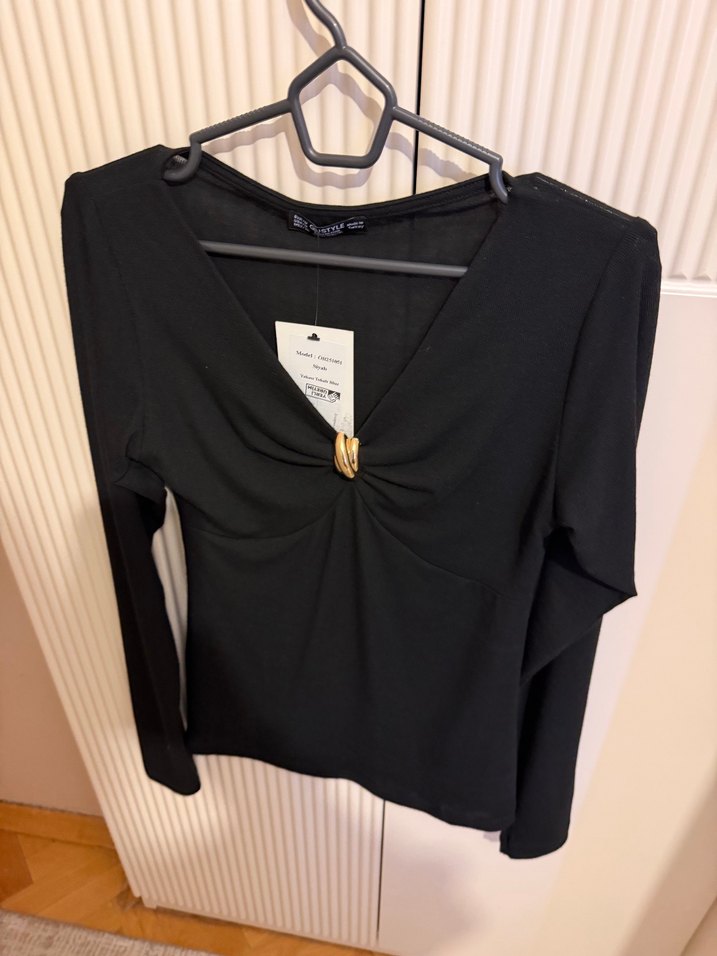 Siyah, V Yaka, Uzun Kollu Kadın Bluz - Görsel 2