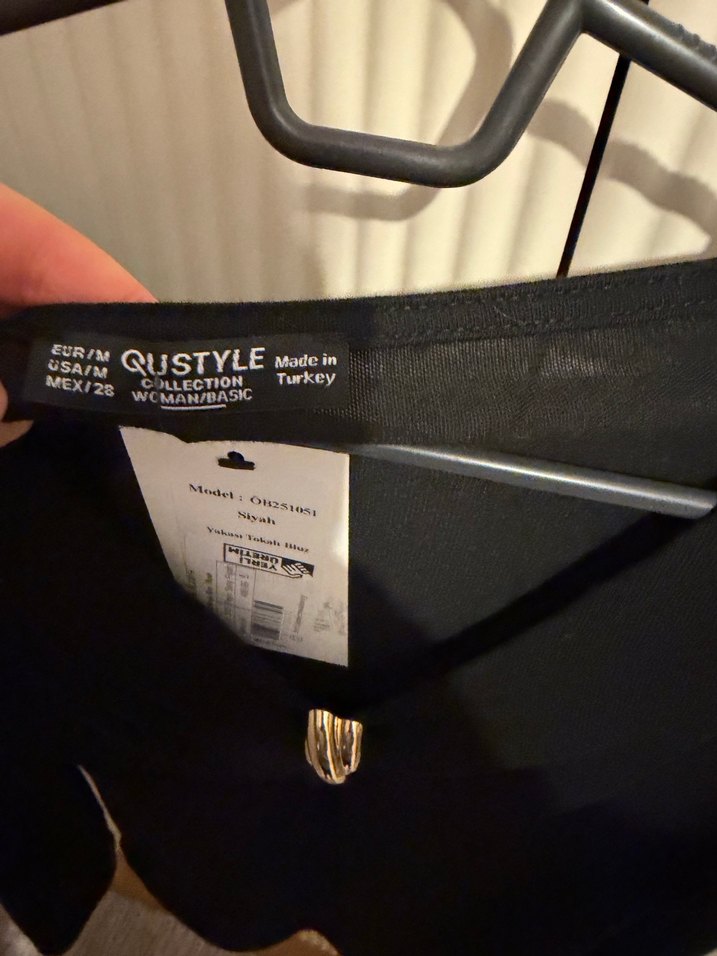 Siyah, V Yaka, Uzun Kollu Kadın Bluz - Görsel 4