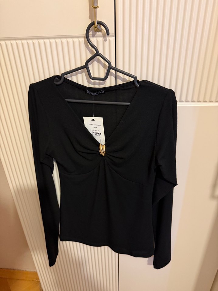 Siyah, V Yaka, Uzun Kollu Kadın Bluz - Görsel 5