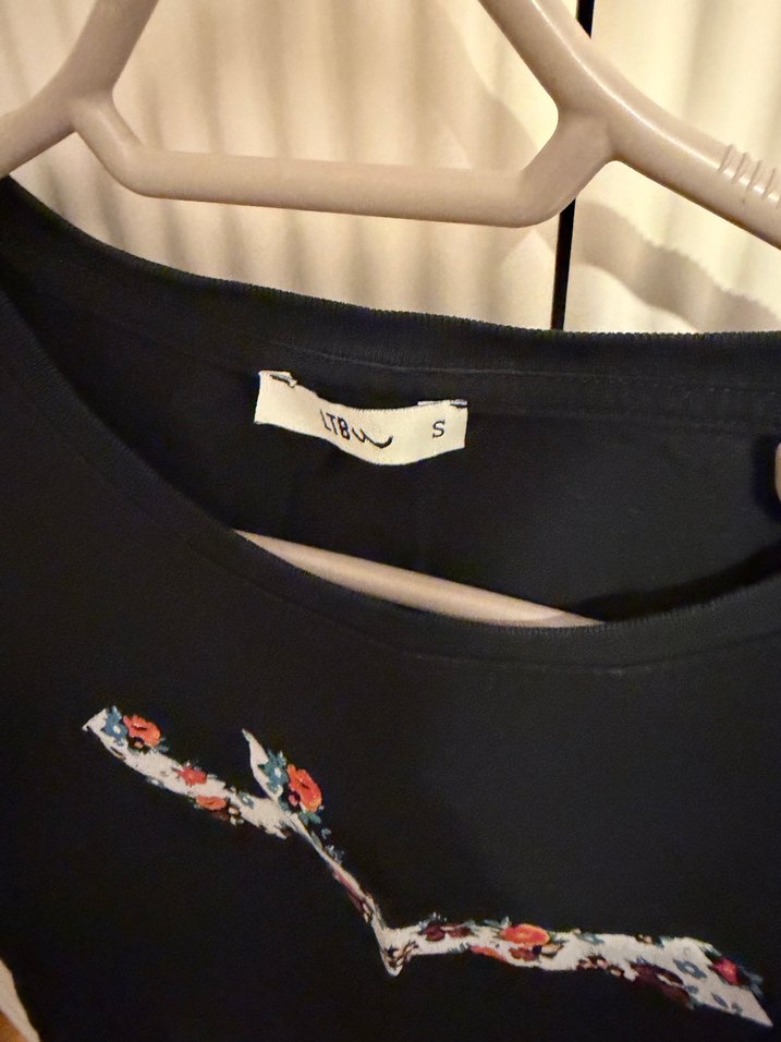 Siyah Baskılı Kısa Kollu Tişört ltb - Görsel 3