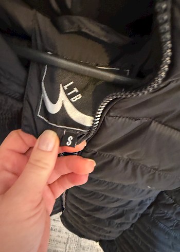 Siyah kaz tütü Kadın Günlük Mont Fermuarlı - Görsel 3