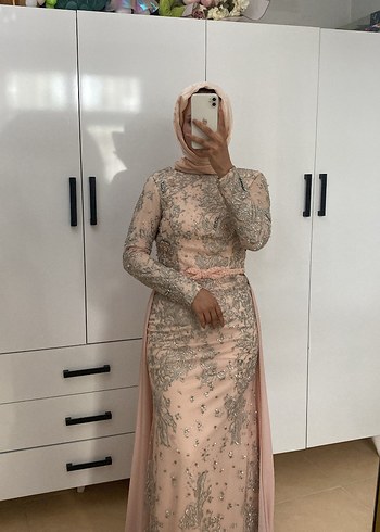 Abiye İşlemeli Pembe Uzun Abiye Elbise
