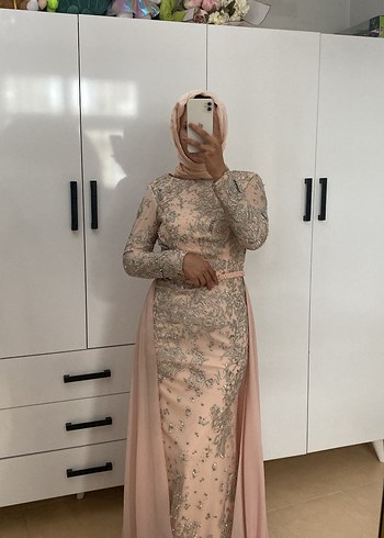 38 Beden pembe Renk İşlemeli Pembe Uzun Abiye Elbise