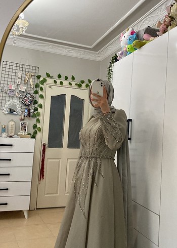 Nakışlı Uzun Kollu Gri Abiye Elbise