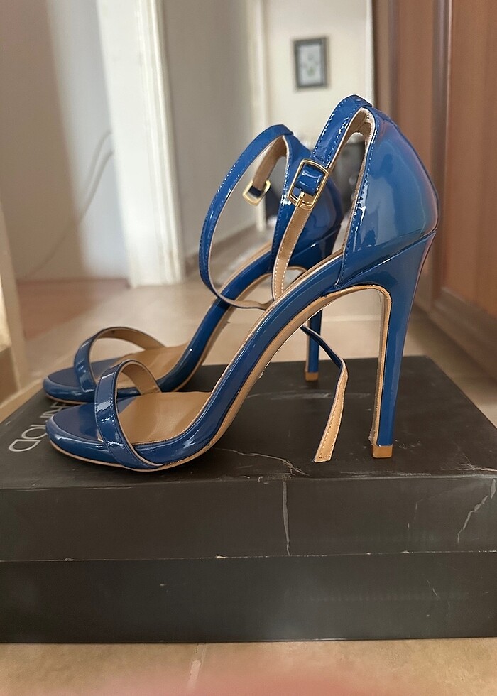 Yüksek Topuklu şık ayakkabı - Görsel 2