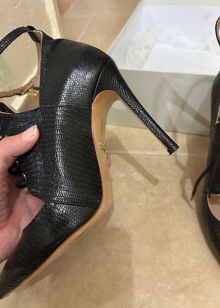 Yüksek topuklu ayakkabı - Görsel 3