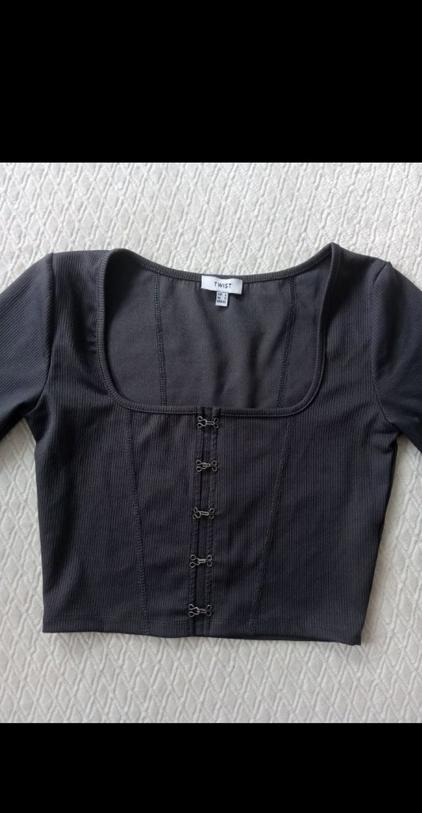 Düğmeli Uzun Kollu Gri Crop Bluz - Görsel 2