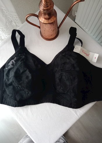 Triumph Doreen Siyah Dantelli Toparlayıcı Sütyen - Görsel 8