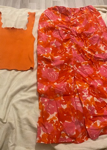Pembe Drapeli Bağlama Desenli Uzun Midi Etek ve crop