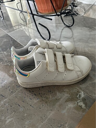 30 Beden beyaz Renk Adidas stan smith kız çocuk spor ayakkabı