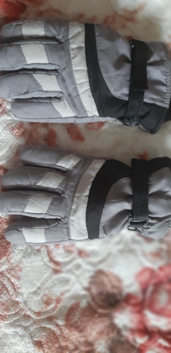 Gri Erkek çocuk kâr  Eldiveni, Sokak Stili - Görsel 3