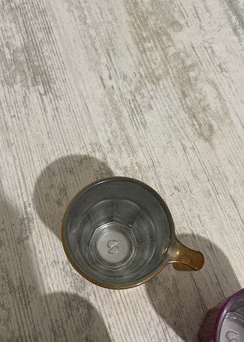 Beden Renkli, Koyu Tonlu Plastik Kahve Fincanları Seti