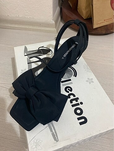 Topuklu ayakkabı - Görsel 3