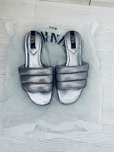 ZARA TERLİK