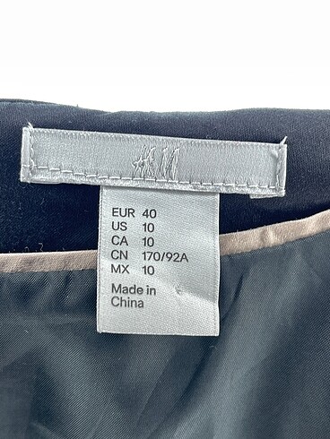 40 Beden siyah Renk H&M Günlük Elbise %70 İndirimli.