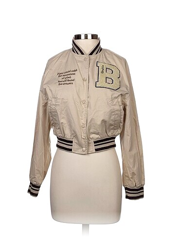 Bershka Bomber %70 İndirimli.