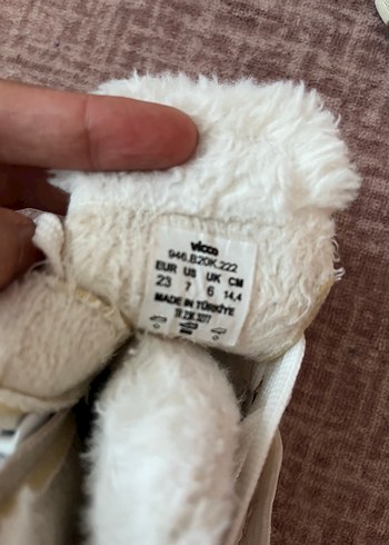 23 Beden Kız Çocuk Gri Kürklü Bot