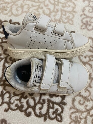 Adidas 21 numara