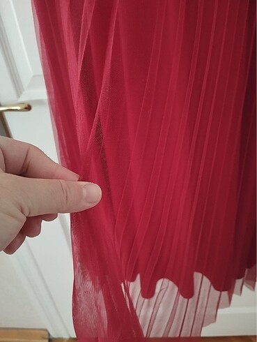 44 Beden Kırmızı güpür detay abiye elbise