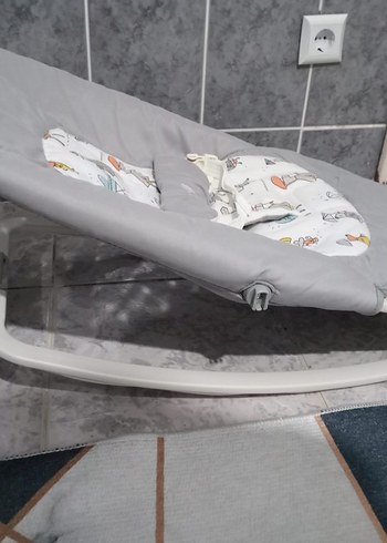 Gri Joie Bebek ama kucağı - Görsel 4