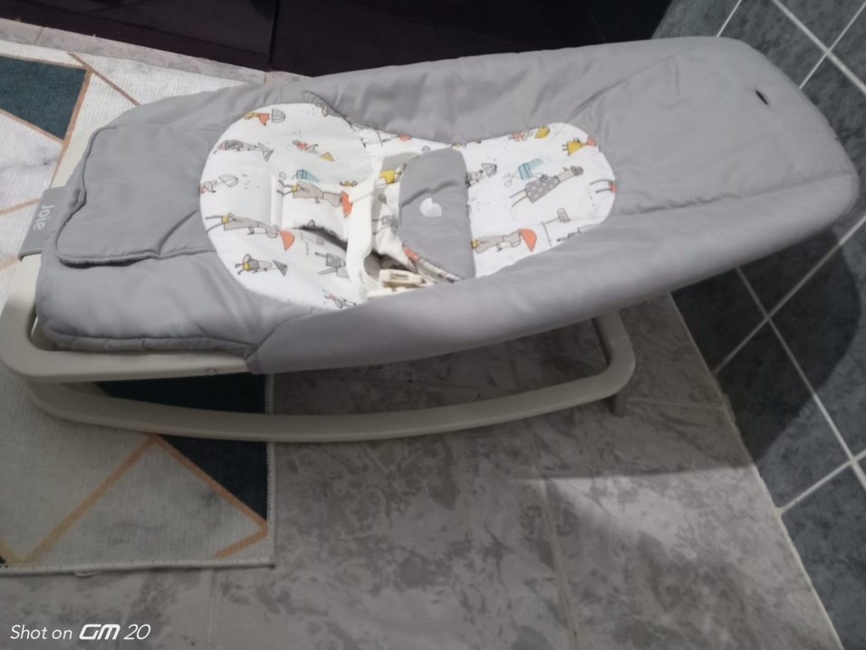 Gri Joie Bebek ama kucağı - Görsel 2