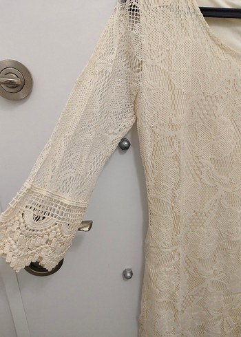 Dantel Detaylı Bej Mini Triko Elbise - Görsel 2