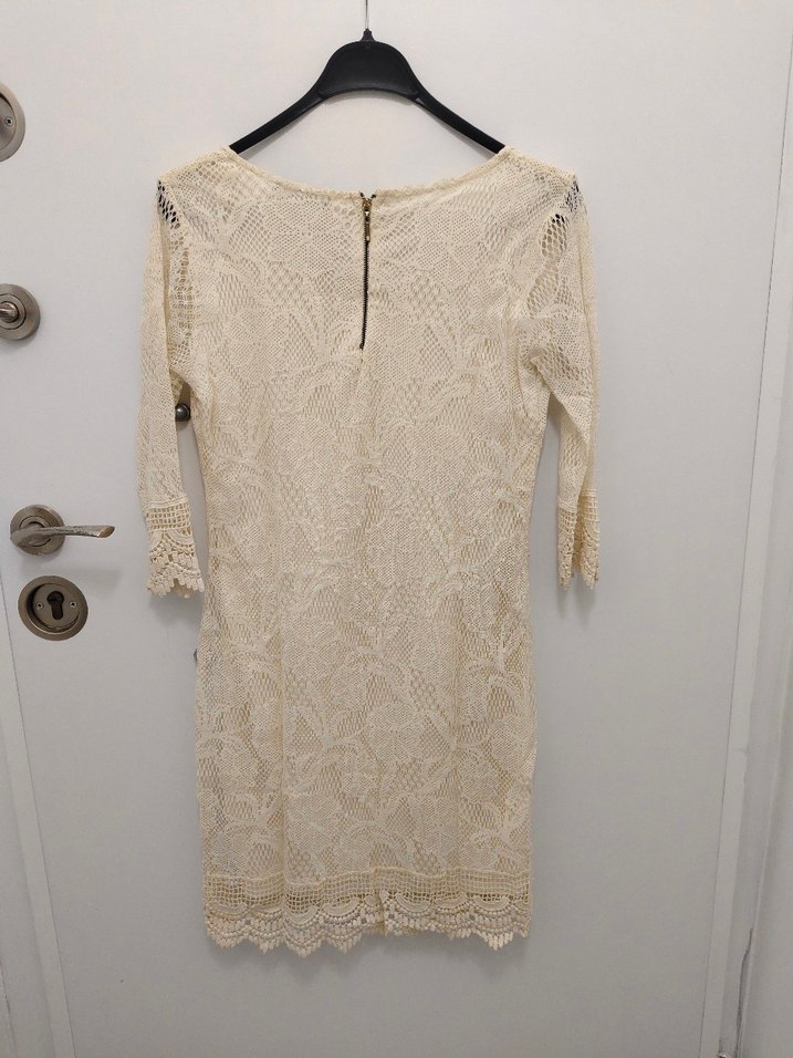 Dantel Detaylı Bej Mini Triko Elbise - Görsel 3