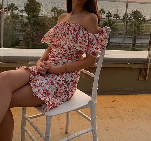 Zara Zara çiçekli elbise straplez