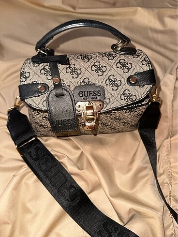 Guess çanta