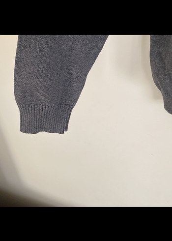 Gri V Yaka Erkek Yün Kazak - Görsel 4