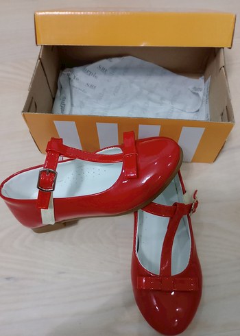 Kız Çocuk Kırmızı Tokalı Babet - Görsel 4