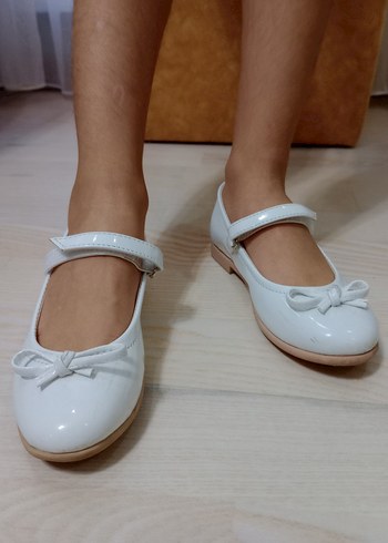 Kız Çocuk Beyaz Fiyonklu Babet - Görsel 2