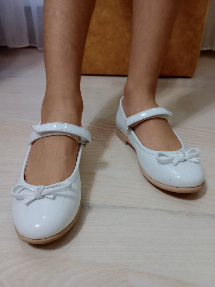 Kız Çocuk Beyaz Fiyonklu Babet - Görsel 2