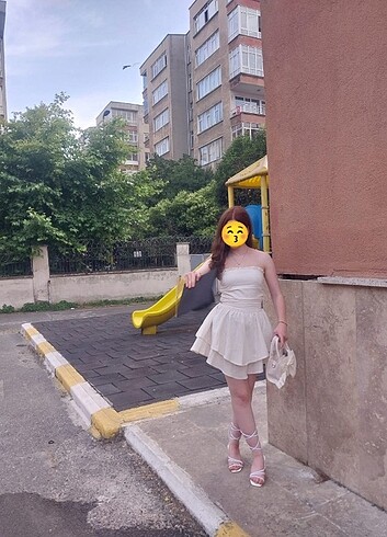 Diğer MEZUNİYET ELBİSESİ