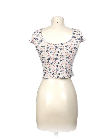 universal Beden Diğer T-shirt %70 İndirimli.