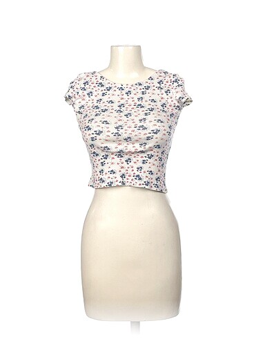 Diğer T-shirt %70 İndirimli.