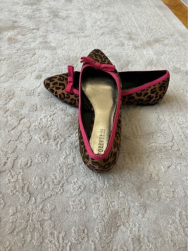 Leopar desenli babet