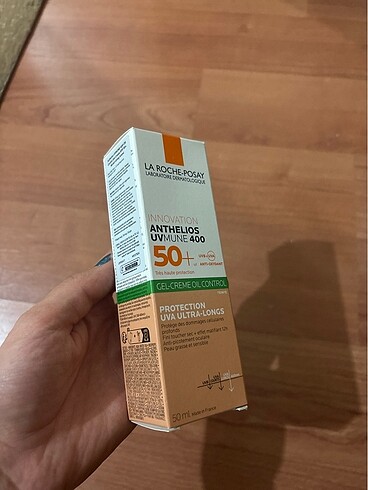 La Roche Posay La Roche Posey Renkli Güneş Kremi