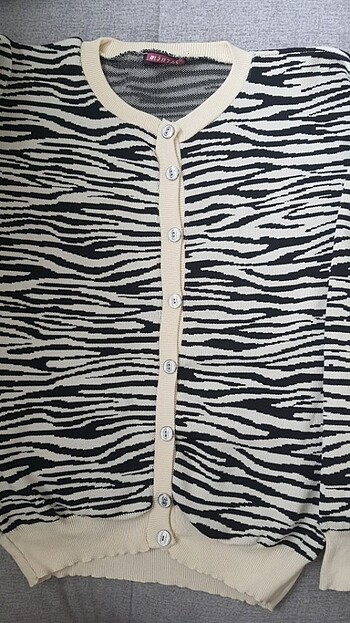 Zebra triko hırka