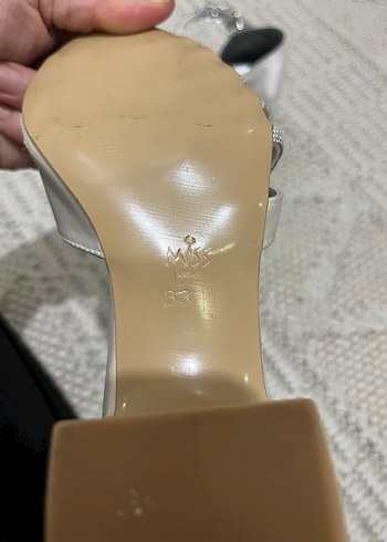 Tokalı Beyaz Dolgu Topuklu çocuk ayakkabısı - Görsel 4